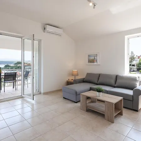 Sea View By Moro 3 *