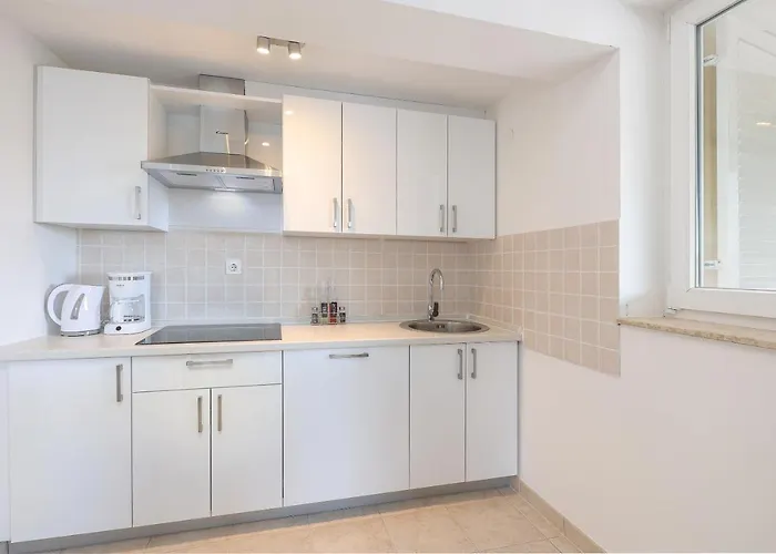 Sea View By Moro 3 *