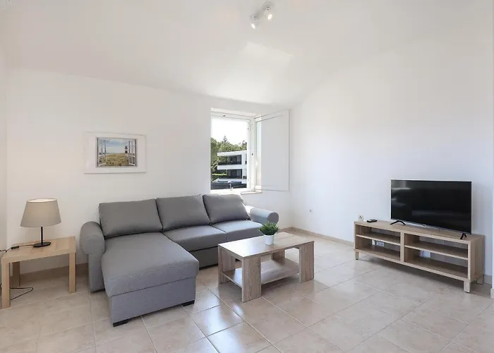 Apartment Sea View By Moro 3 *
