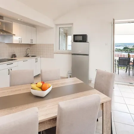 Apartment Sea View By Moro 3 *